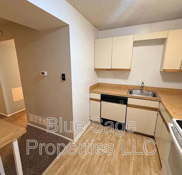 768 Putnam Blvd #A — Photo 9
