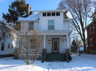 1227 Garrison Ave, Rockford, IL 61103