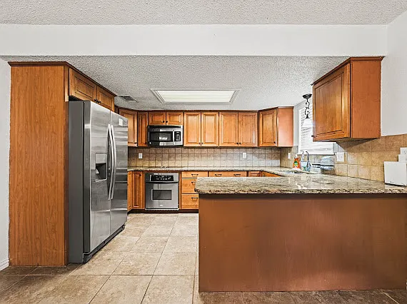 515 E Aspen St — Photo 5