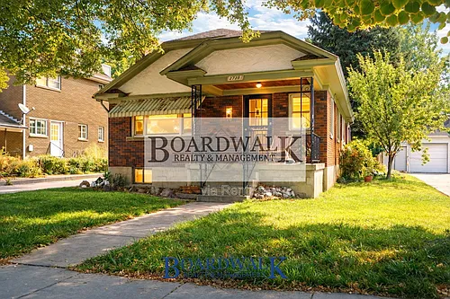 2725 S Lake St #2 Photo 1