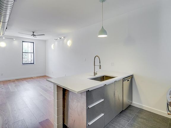 3rd image of 1916 E Dauphin St Floor 2