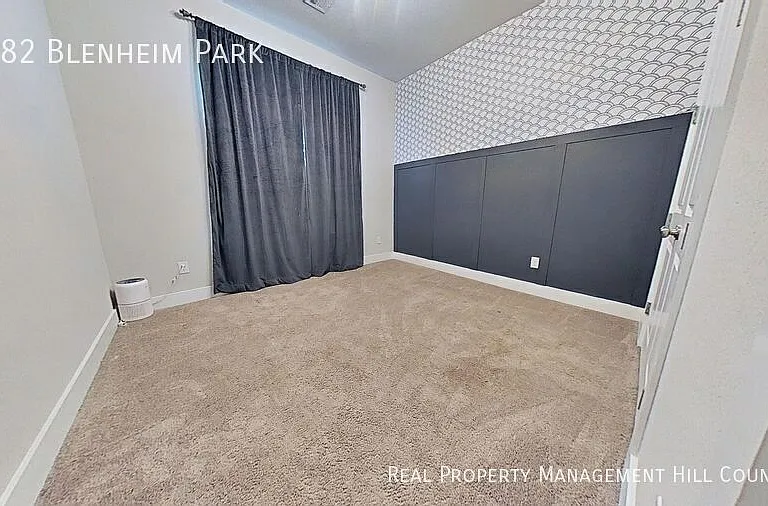 3282 Blenheim Park — Photo 8