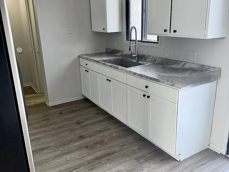 1900 King Ave — Photo 15
