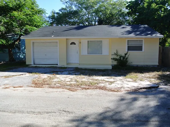 2227 W Harbor Dr S, Saint Petersburg, FL 33705
