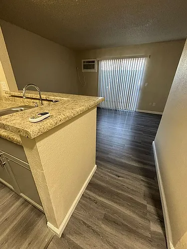 Sierra View Apartments Photo 1