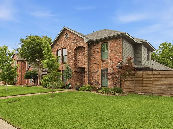 3rd image of 313 Parkview Pl