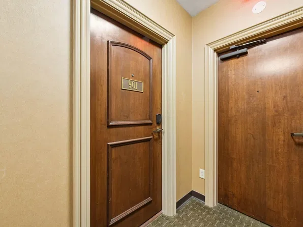 8 E Broad St Unit 901, Columbus, OH 43215