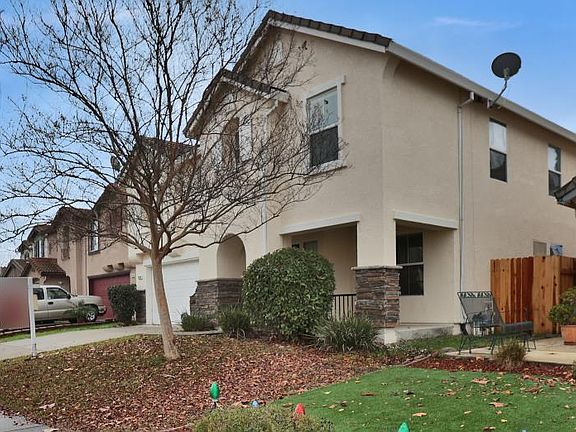3rd image of 2234 Arnold Dr