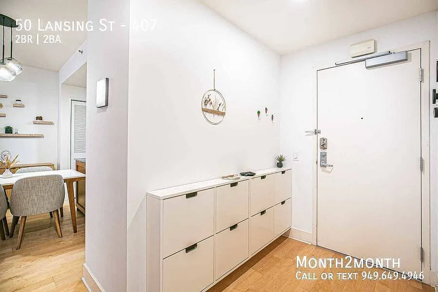 Luxe Urban Retreat on Lansing St — Photo 4