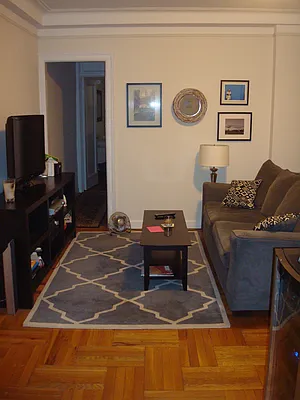 Rented by Metropolitan Equities | media 12