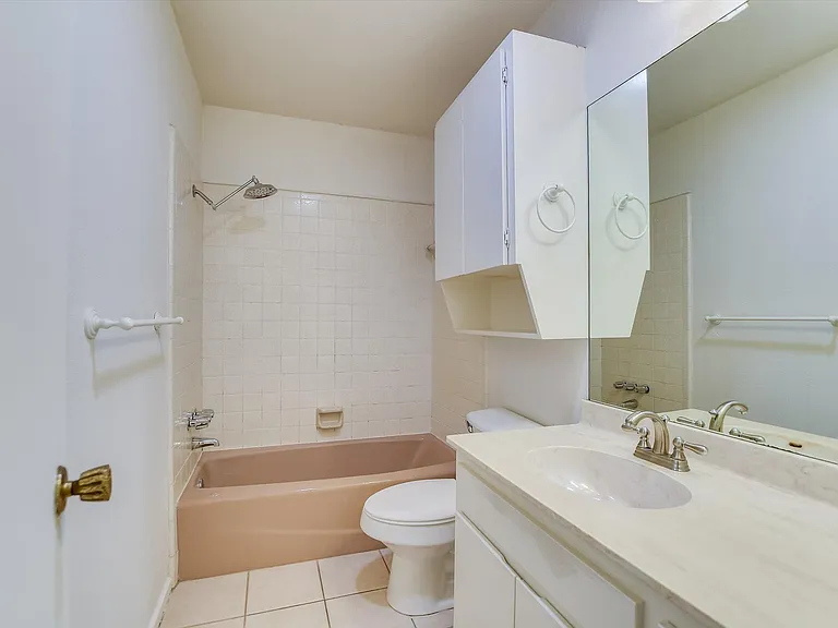 8121 Ceberry Dr #A — Photo 9