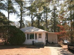 827 Ridge Rd, Fayetteville, NC 28311
