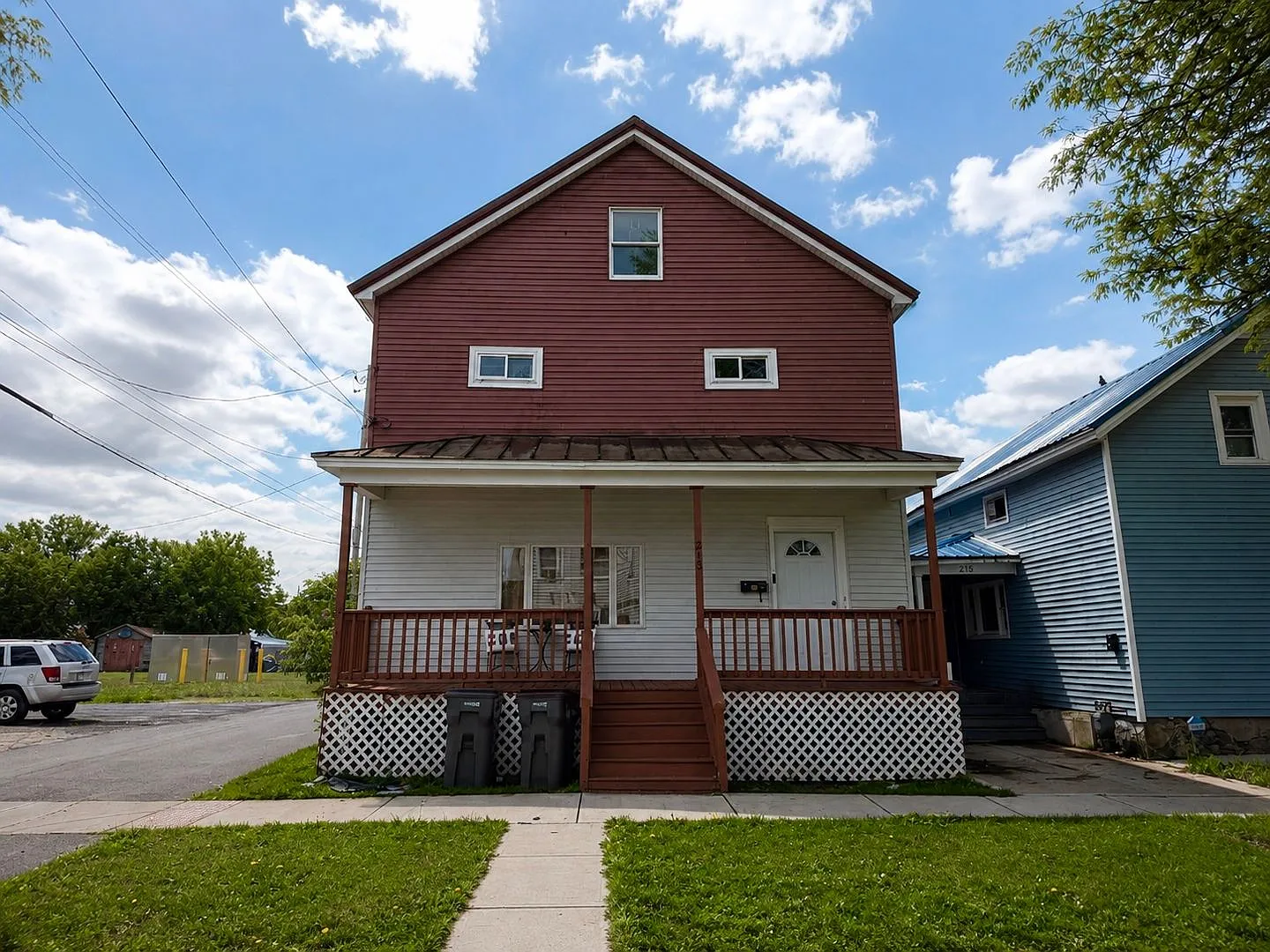 213 Depeyster Street — Photo 1