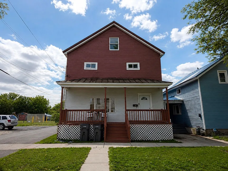 213 Depeyster St