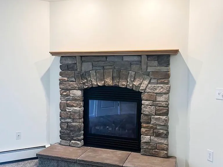 392 Troy Rd #1 — Photo 6