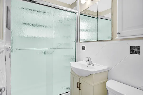 Sold by Compass | media 17