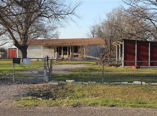 6872 Fm 984, Ennis, TX 75119