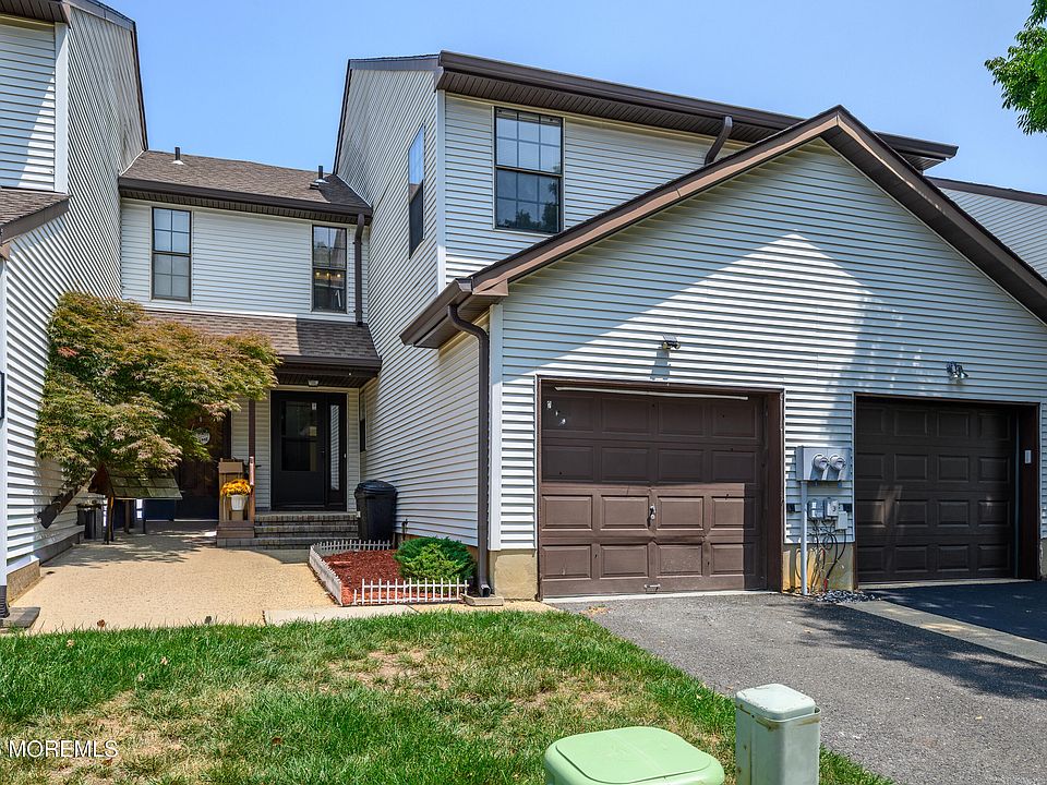 1st image of 213 Longwood Drive #21-3