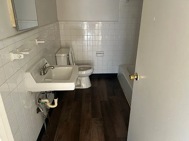 444 Circle Dr — Photo 7