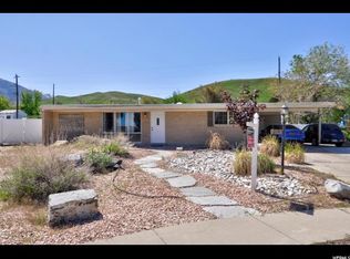 214 Crest Cir, Tooele, UT 84074