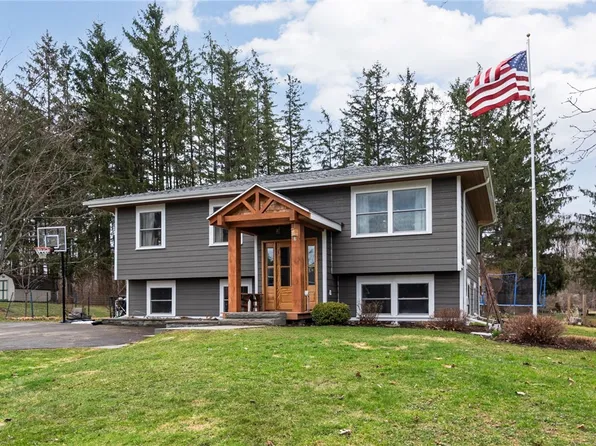 40 Lee Rd, Dryden, NY 13053