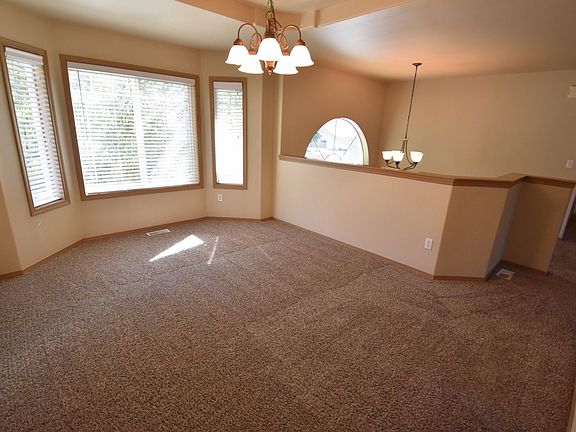 5th image of 24820 104th Avenue Ct E