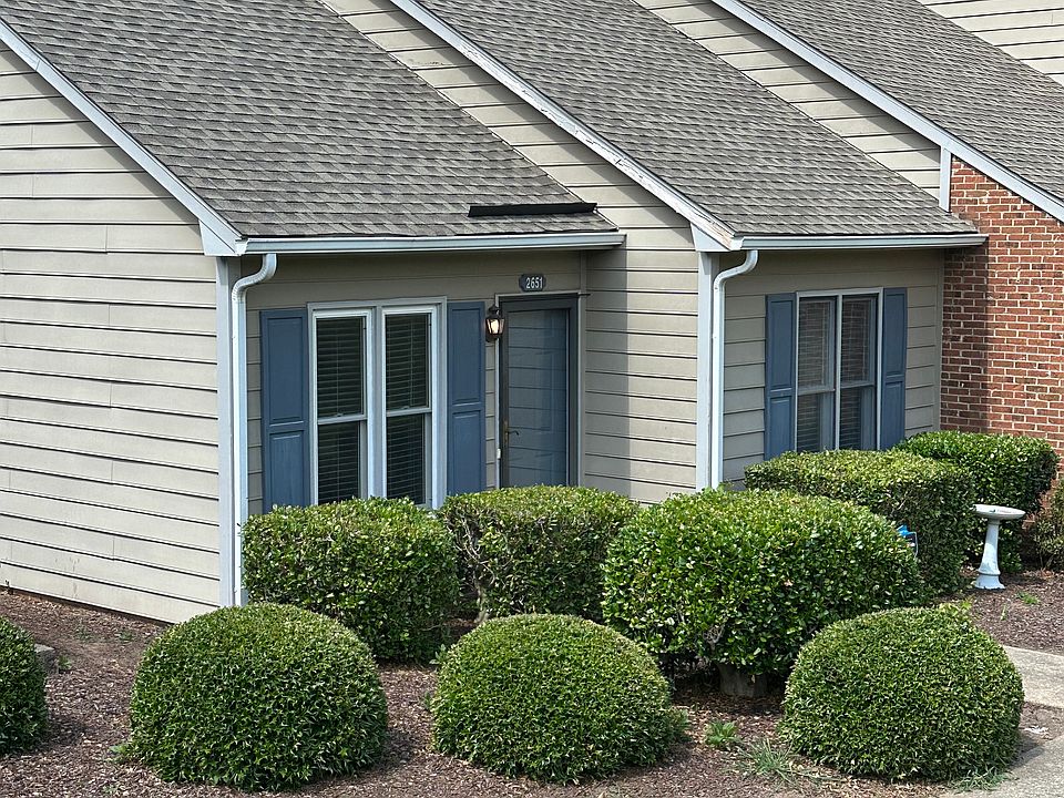 1st image of 2651 Hitchcock Dr