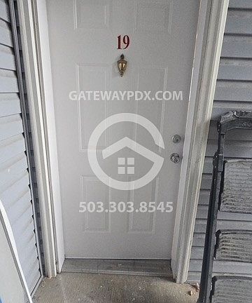 3rd image of 13028 SE Foster Rd APT 19