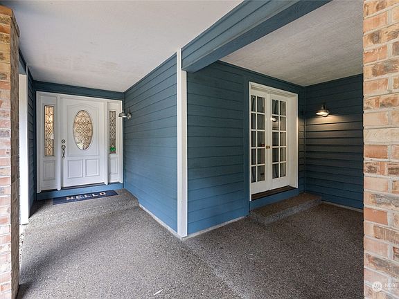 3rd image of 11223 Madera Circle Drive SW