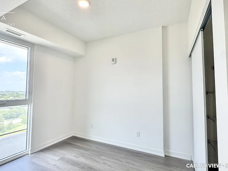 33 Erie Ave #1404 — Photo 4