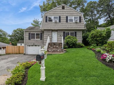 6 Clay Street, Huntington Station, NY, 11746
