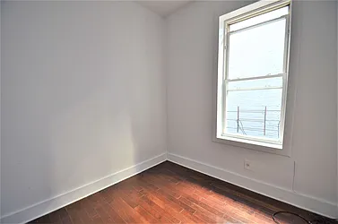 Rented by CITY SKYLINE REALTY INC