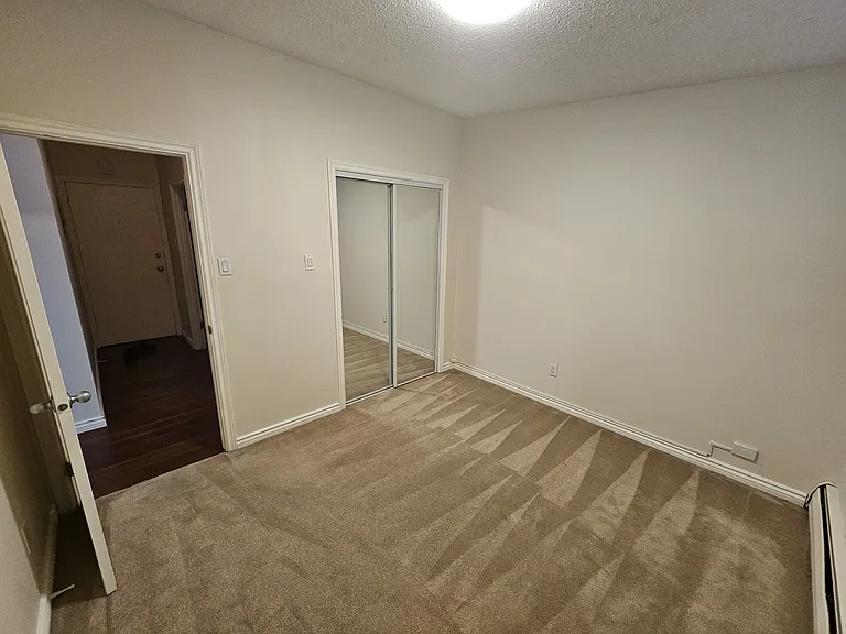 3409 Centre St N — Photo 16