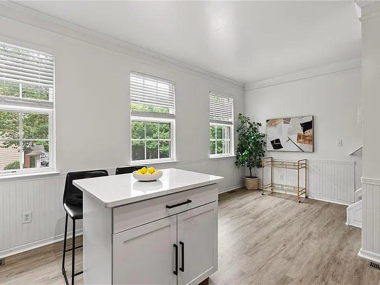 6720 Stoneleigh Way #9 — Photo 16