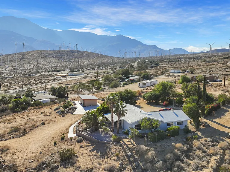 60781 Painted Hills Rd #60781 — Photo 21