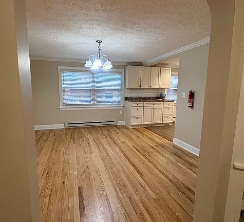4th image of 4637 W Prospect St