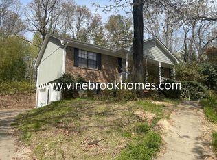 1136 Henry Dr, Alabaster, AL 35007
