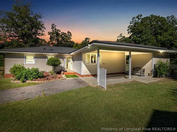 1802 Catawba St, Fayetteville, NC 28303