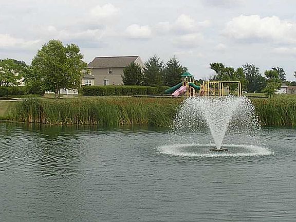3rd image of 1863 Village Ln