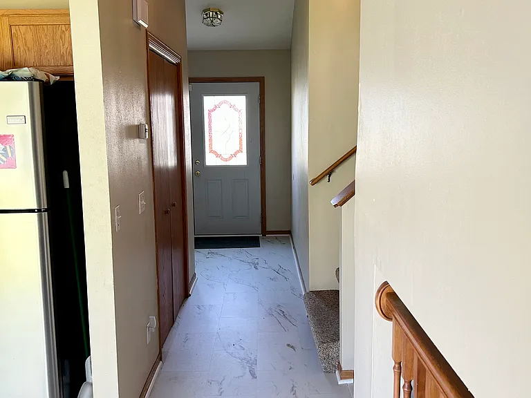 7079 Sue Ct — Photo 9