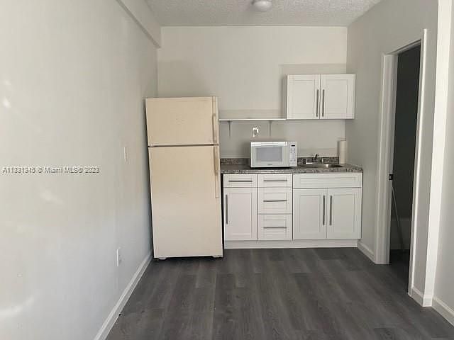 1st image of 550 NW 1st St #2
