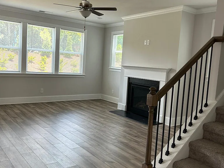 123 Vivian Ln — Photo 13