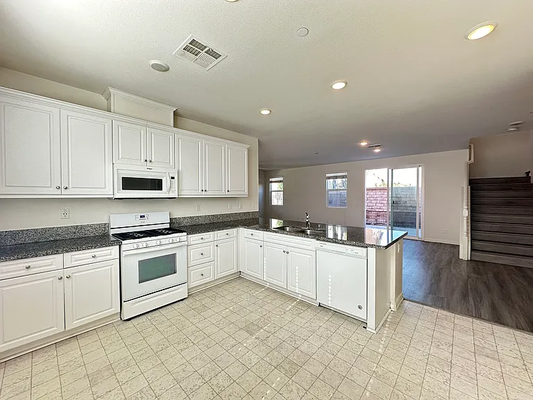 13100 Irisbend Ave — Photo 3
