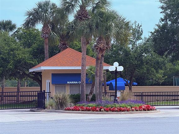 3rd image of 95 Rivers Edge Ln #95