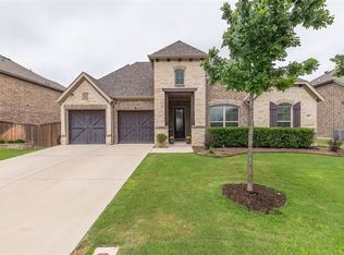 425 Salt Cedar Dr, Midlothian, TX 76065