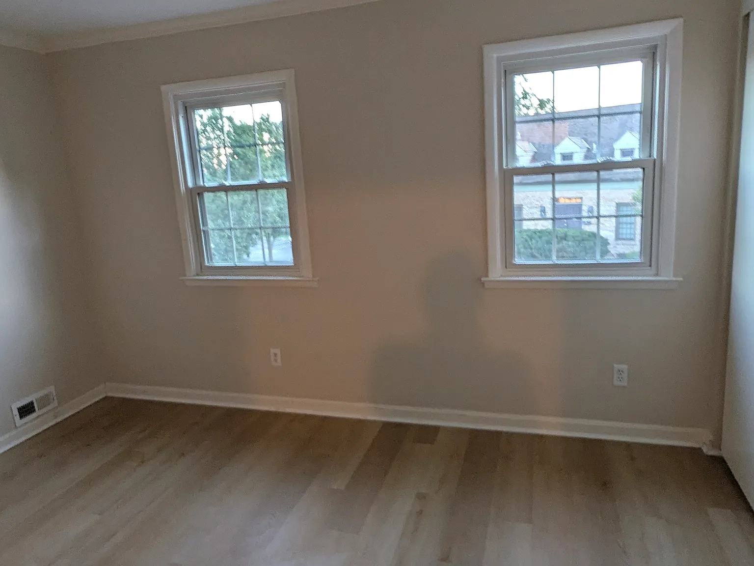 2 bed, 1305 sqft, $2,000 — Photo 2