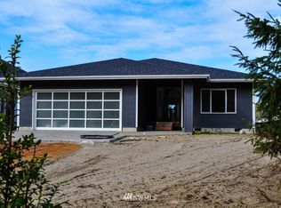 315 Lakeview Loop NE, Ocean Shores, WA 98569