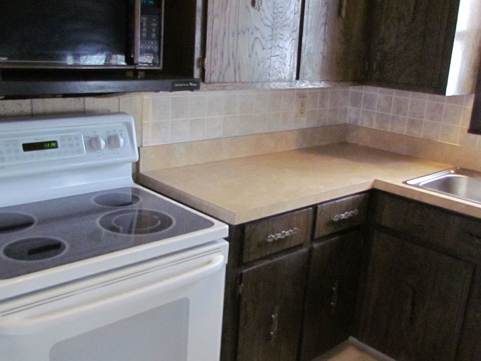 1st image of 8007 Park View Blvd