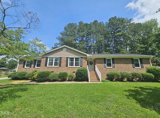 112 Saddletree Rd, Oxford, NC 27565
