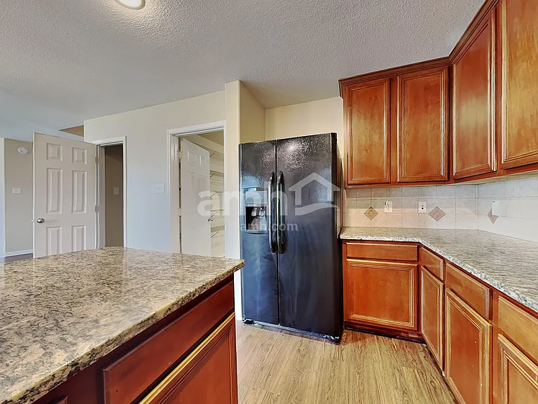 17022 Sperry Landing Dr — Photo 3